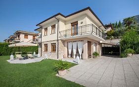 Villa Viola-Comoda Villetta A Caprino Veronese